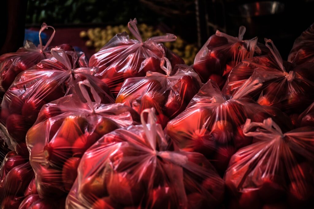 tomato, plastic bag, plastic, food, bag, market, color, red, store, plastic bag, plastic bag, plastic bag, plastic bag, plastic bag